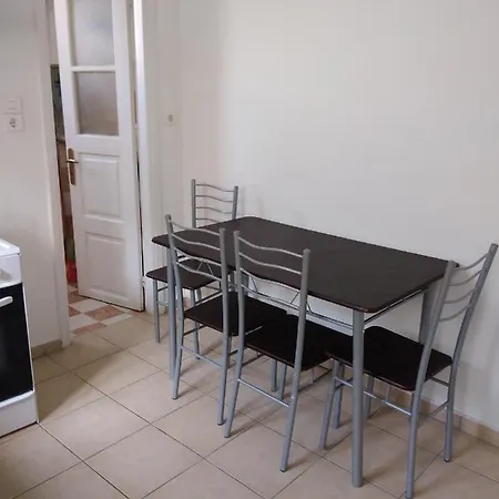Appartement Hermes -1 *